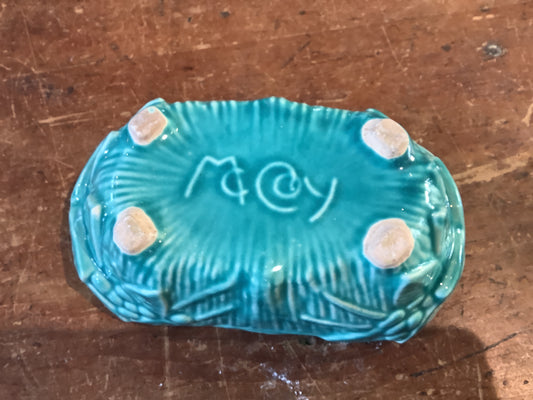 McCoy Leaf and Berries Plamnter