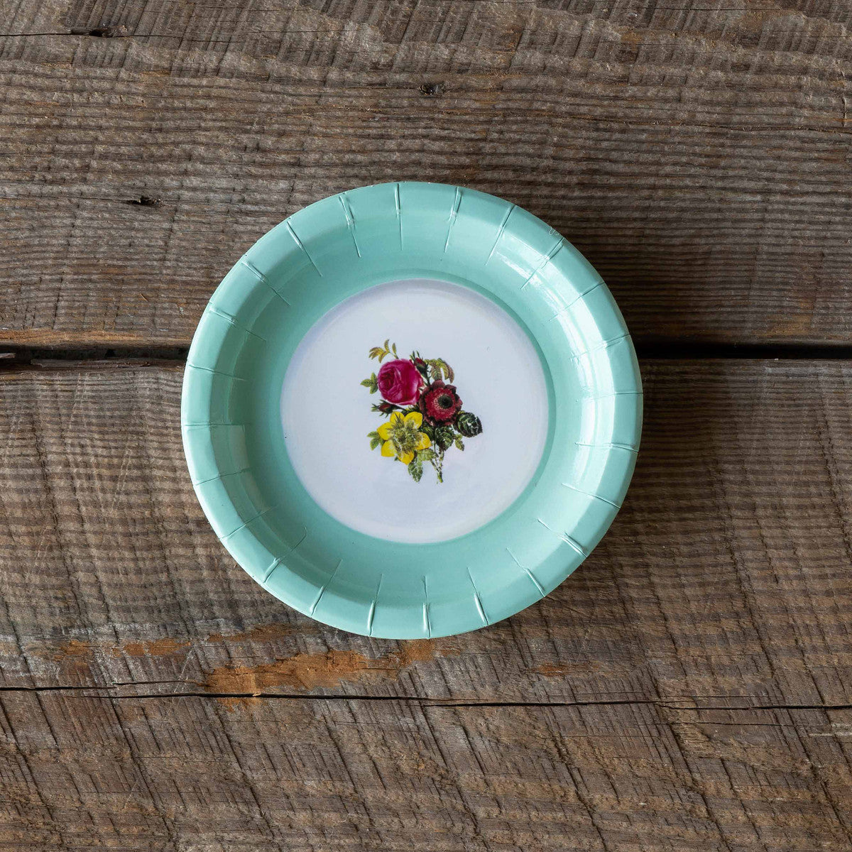 Stylish Paper Salad & Dessert Plates - Many Styles