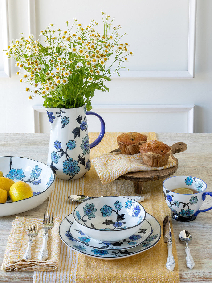 Periwinkle Vine Pattern Cup, Set of 4